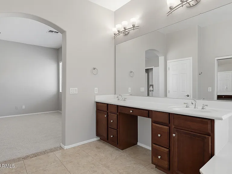 2418 W Red Range Way — Photo 27