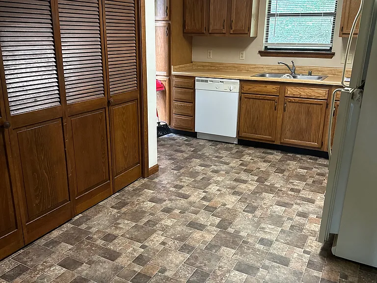2022 Virginia Dr #2022 — Photo 2