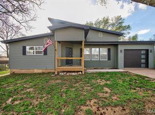 120 Preston St, Crocker, MO 65452