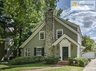 209 W Dartmouth Rd, Kansas City, MO 64113