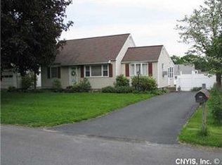 123 Bramley Dr, Camillus, NY 13031