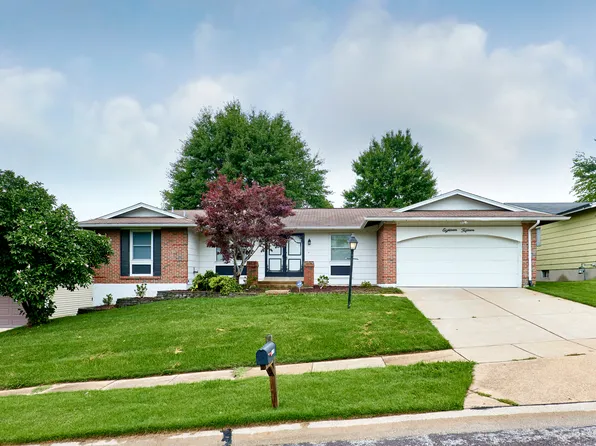 1815 Lakemont Ln, Saint Louis, MO 63138