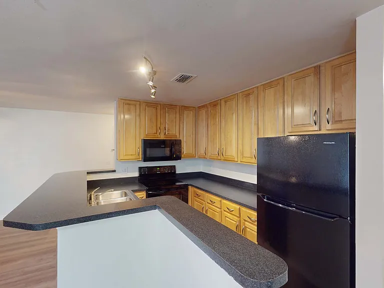 Arbors at Lee Vista — Photo 120
