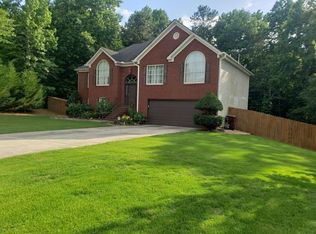 1037 Grace Marie Ln, Ellenwood, GA