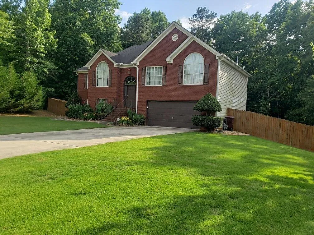 1037 Grace Marie Ln photo 1