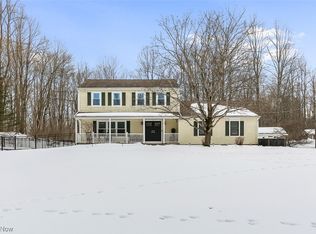 9401 Wilson Mills Rd, Chesterland, OH 44026