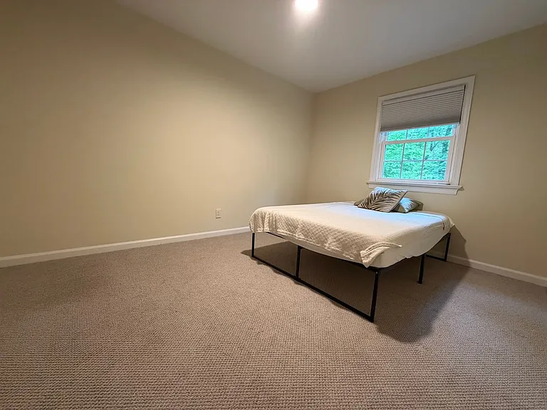 107 Georgetown Grn — Photo 25