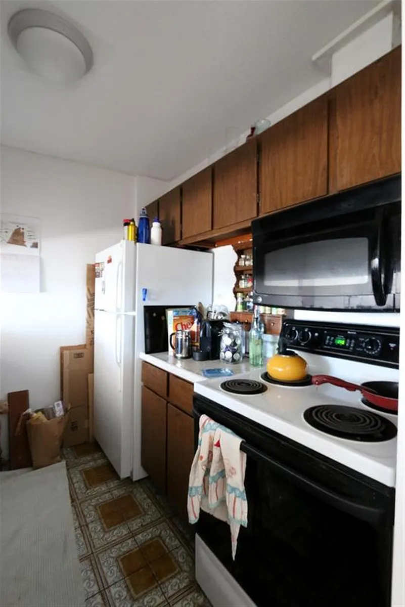 Building Photo - 31 Belmont St #1