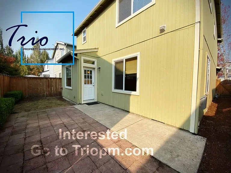 2472 Mountain Ter — Photo 19