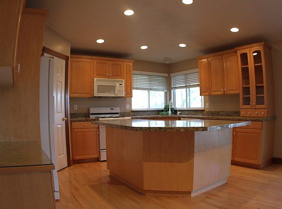 2nd image of 7646 S Timberline Dr