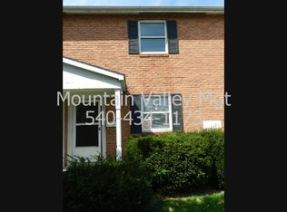325 N High St APT B, Harrisonburg, VA 22802