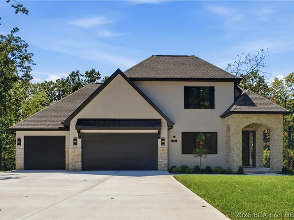 725 Grand Point Blvd, Sunrise Beach, MO 65079