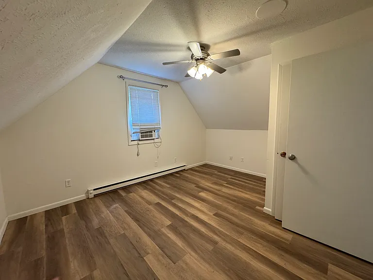 535 N Pebble St — Photo 11
