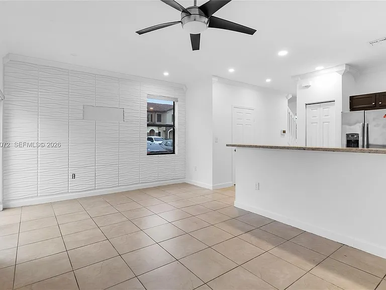 3202 SE 6th St #3202 — Photo 6