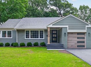 263 Barberry Rd, Highland Park, IL 60035