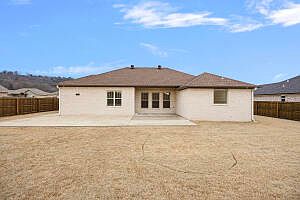 5th image of 905 Lindsey Ln