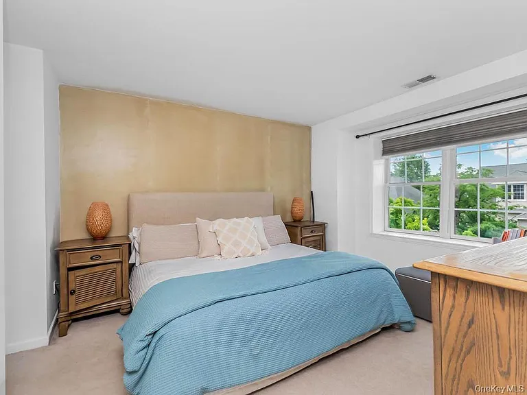 1611 Half Moon Bay Dr — Photo 7