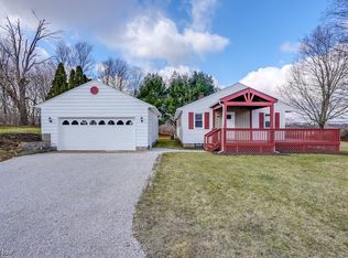 9391 Infirmary Rd, Mantua, OH 44255