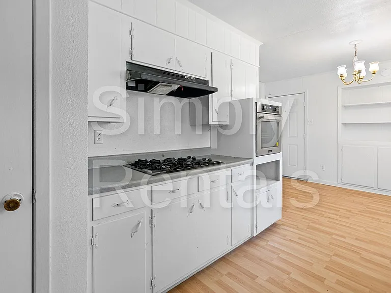 3500 Nashville Ave — Photo 6