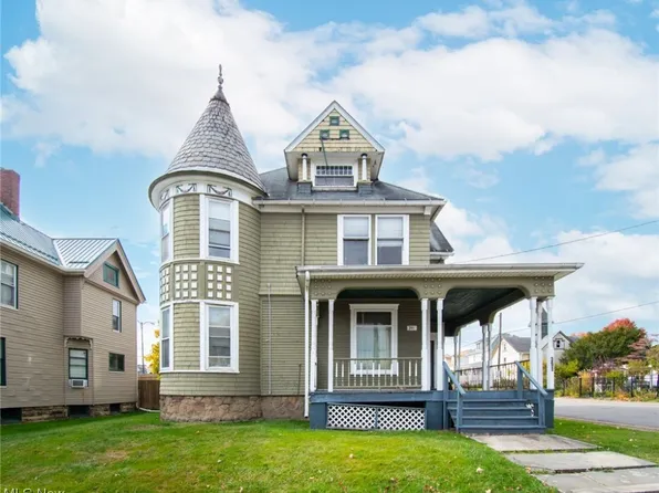 391 N Market St, East Palestine, OH 44413