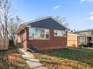 2318 Greenwood St, Evanston, IL 60201