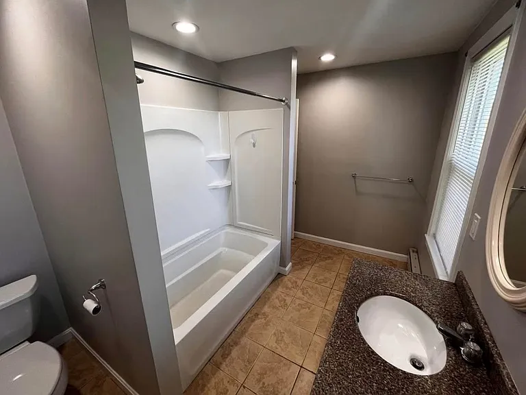 120 Summit St #2 — Photo 6
