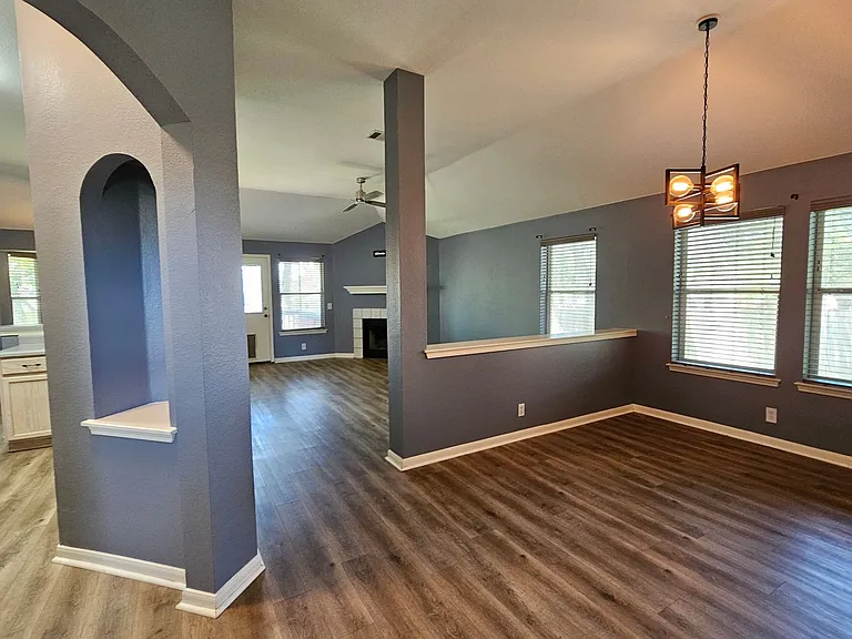 1505 Muledeer Run — Photo 5
