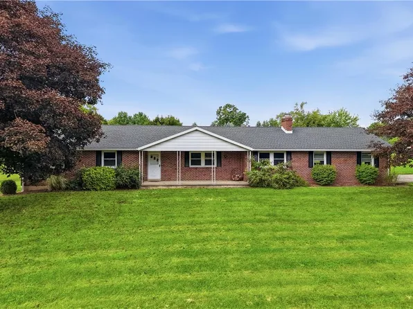 628 Williams Rd, Nazareth, PA 18064