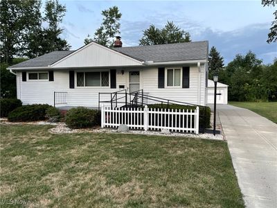 4531 Selhurst Rd, North Olmsted, OH, 44070