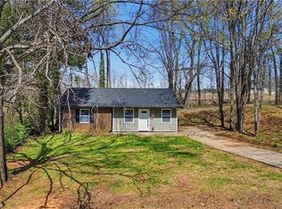 2835 Laguna Ave, Winston Salem, NC 27103