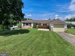 2343 Kellers Ridge Rd, Petersburg, WV 26847