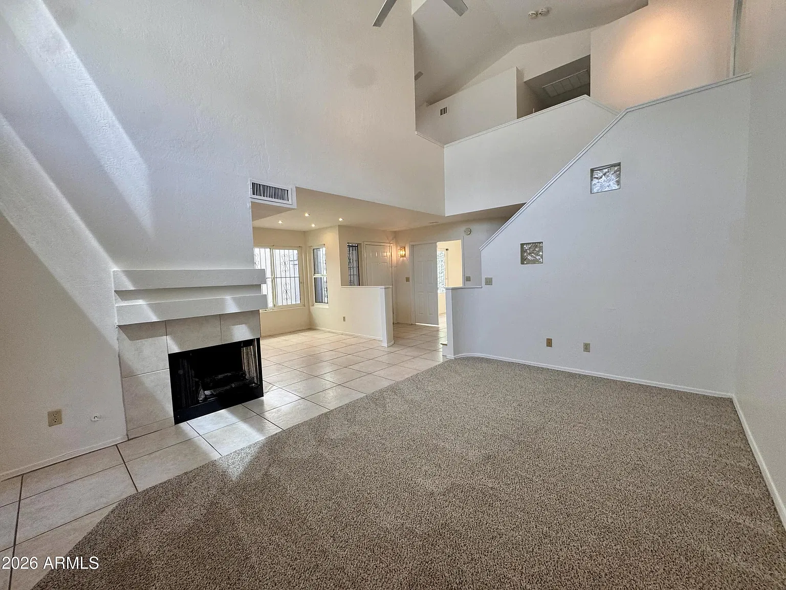 3 bed, 3.0 bath, 1709 sqft, $2,445 — Photo 2