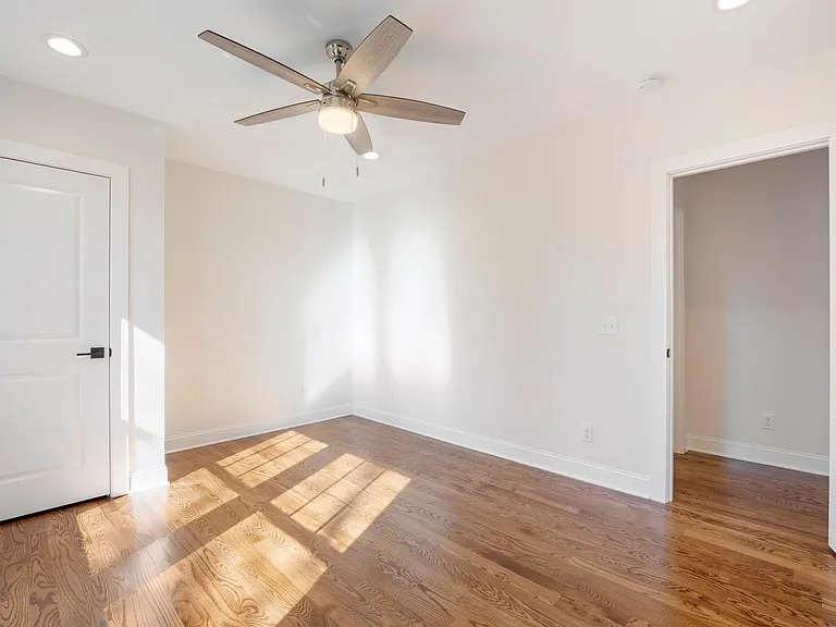 100 Gilbert Rd — Photo 15