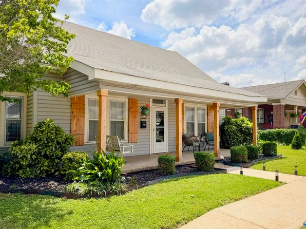 3 Cain St, Decatur, AL 35601