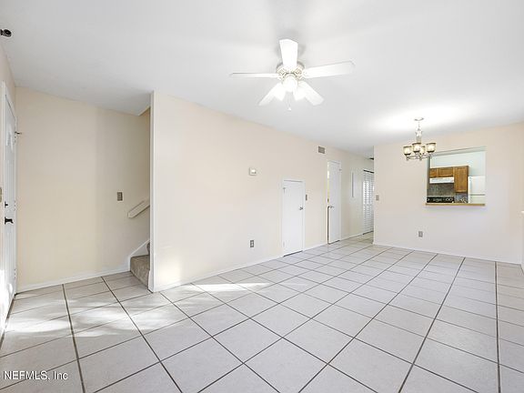 4th image of 807/805 CAMELIA Street