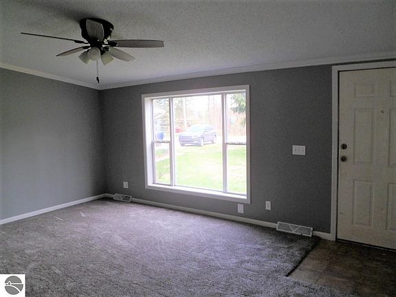 2nd image of 1021 Cordoba