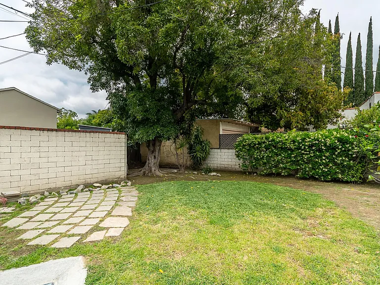 908 Burchett St — Photo 28