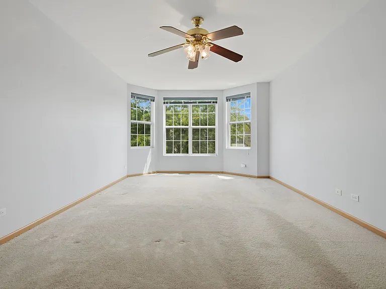 1758 Edith Ln — Photo 14