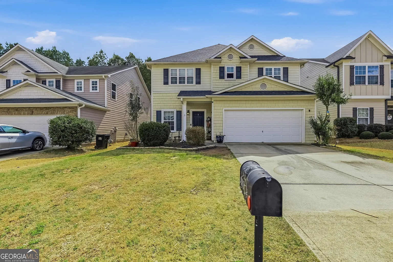 370 Parkmont Way photo 1