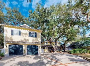 4318 5th St, Saint Simons Island, GA 31522