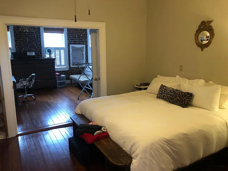418 E Macon St — Photo 9