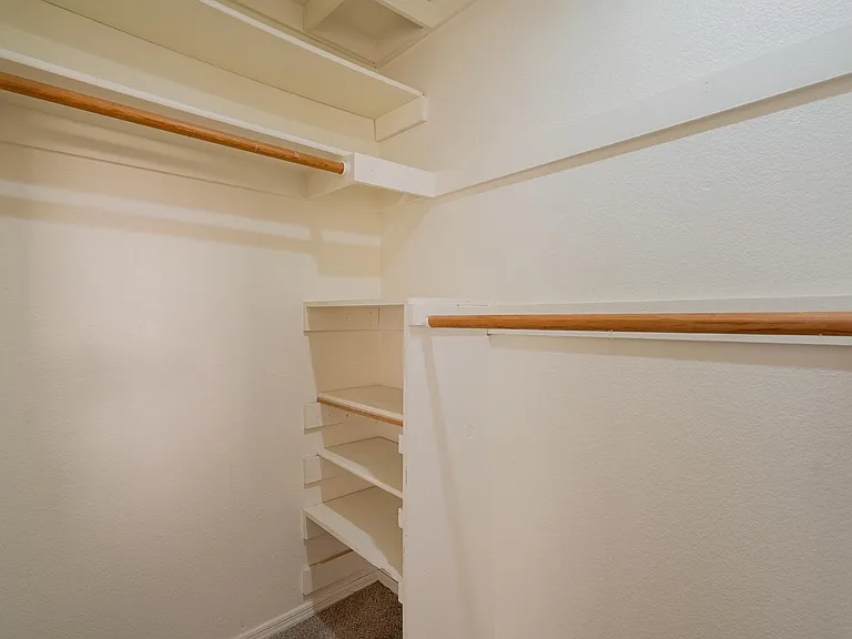 3980 E Graythorn St — Photo 30