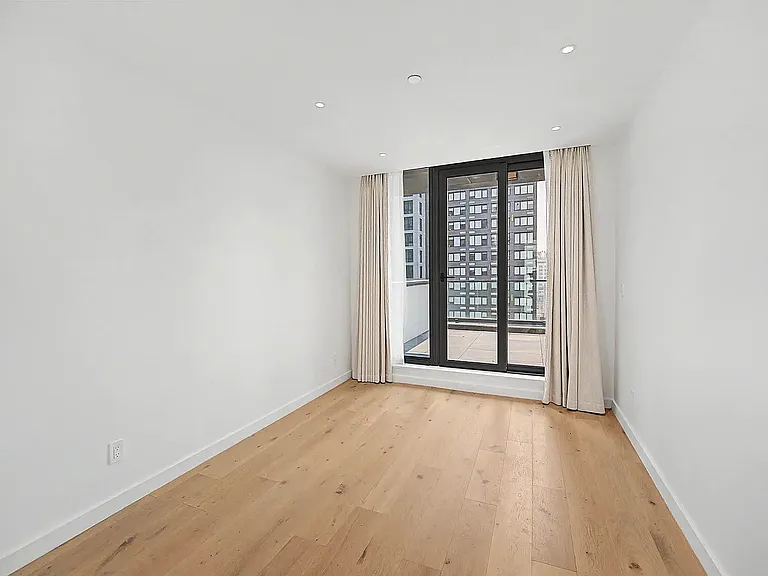 42-62 Hunter St #10A — Photo 17