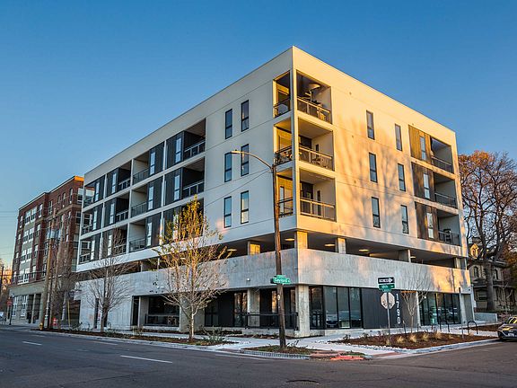 3rd image of 1790 N Gaylord St #401