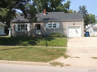 727 E College Ave, Greenville, IL