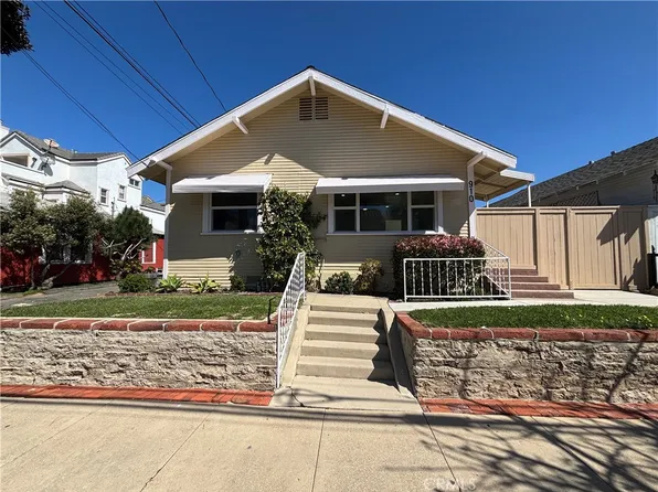 910 Acacia Ave, Huntington Beach, CA 92648