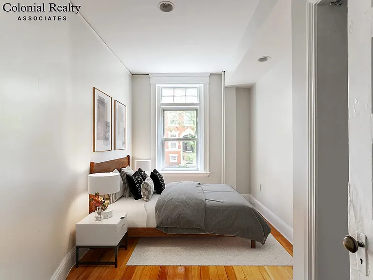 10 Strathmore Rd #22 — Photo 9