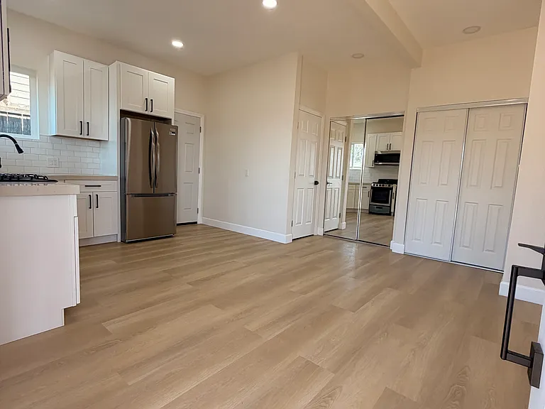 6905 Saranac St #6905 — Photo 3