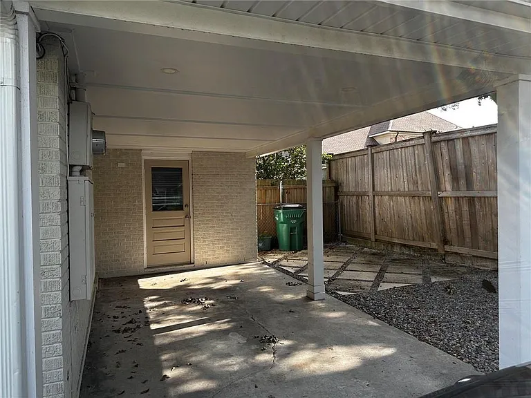 301 Labarre Dr #B — Photo 14