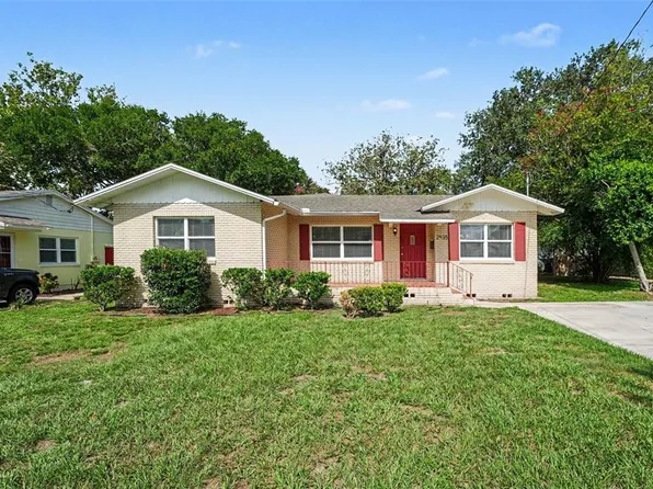 2935 WOODLAND HILLS AVENUE, LAKELAND, FL 33803